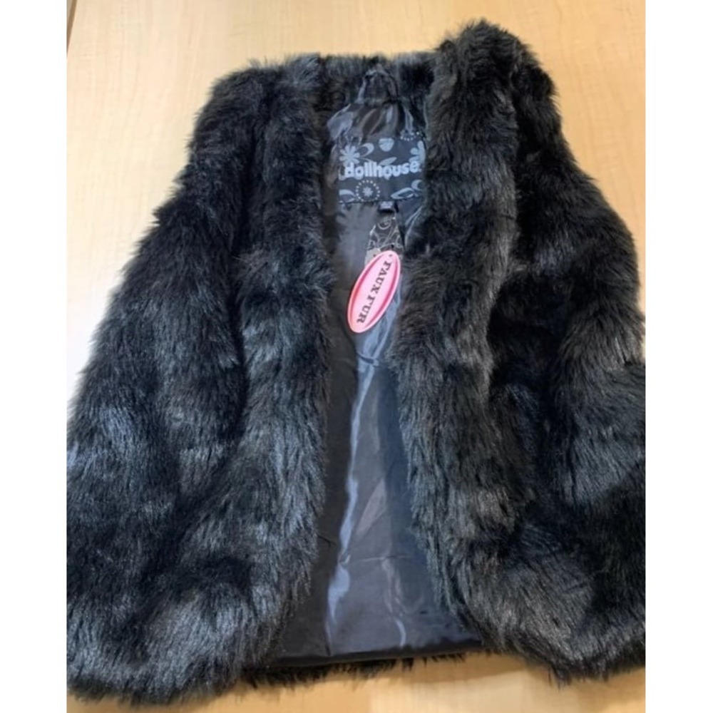 Dollhouse Girls Faux Fur Vest Size 10/12 Black‎ NWT Sleeveless Fashion